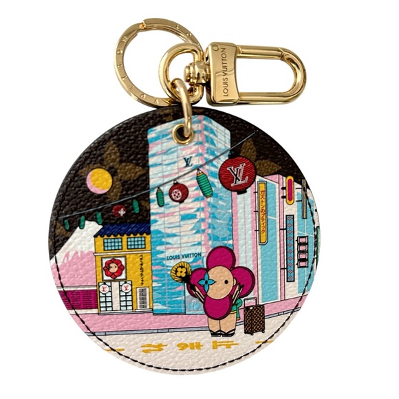 Louis Vuitton Limited 2022 Bag Charm/Key Fob Vivienne In Paris NEW W/Box & COA - Picture 2 of 8